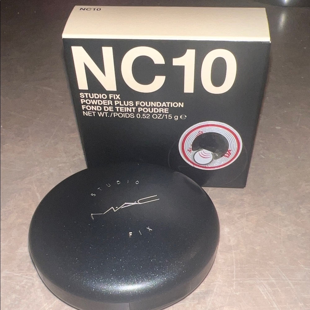 NIB- MAC Studio Fix Powder Plus Foundation NC10